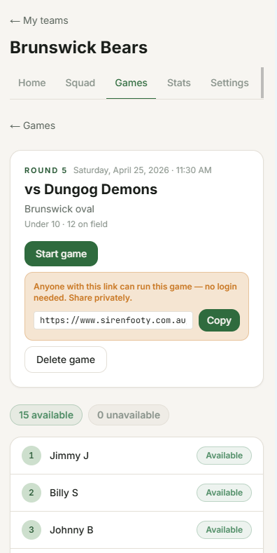 Public run-link scoring view for parents